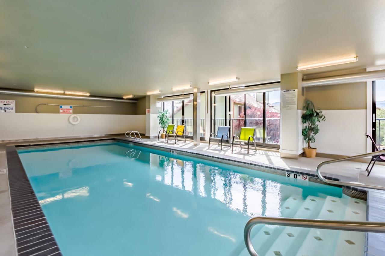 Chelan Resort Suites: Water Sunset Esterno foto
